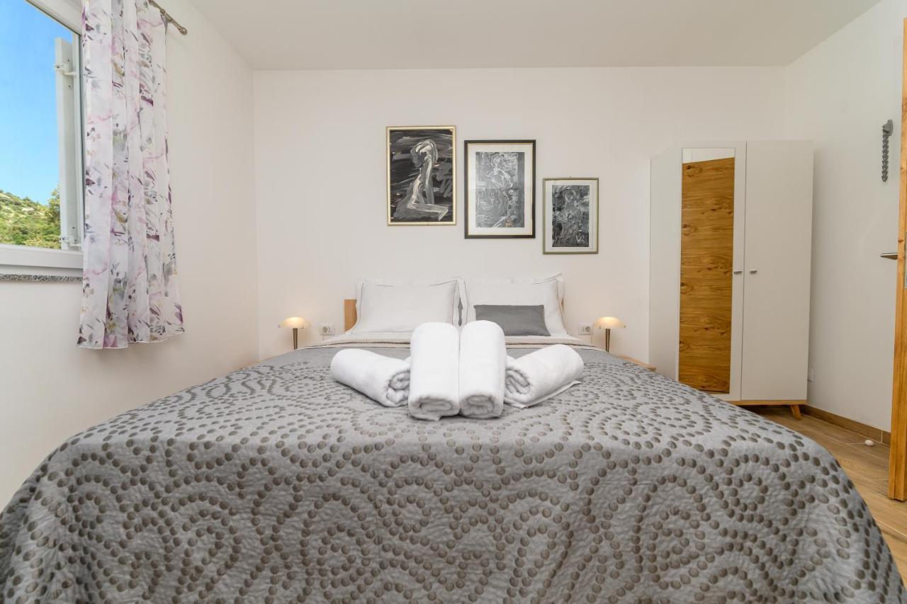 Rooms Forever Miholascica Εξωτερικό φωτογραφία