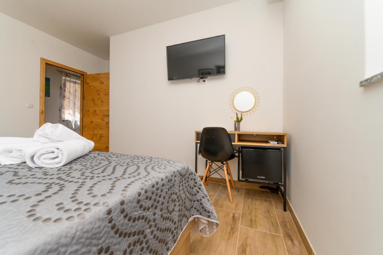 Rooms Forever Miholascica Εξωτερικό φωτογραφία