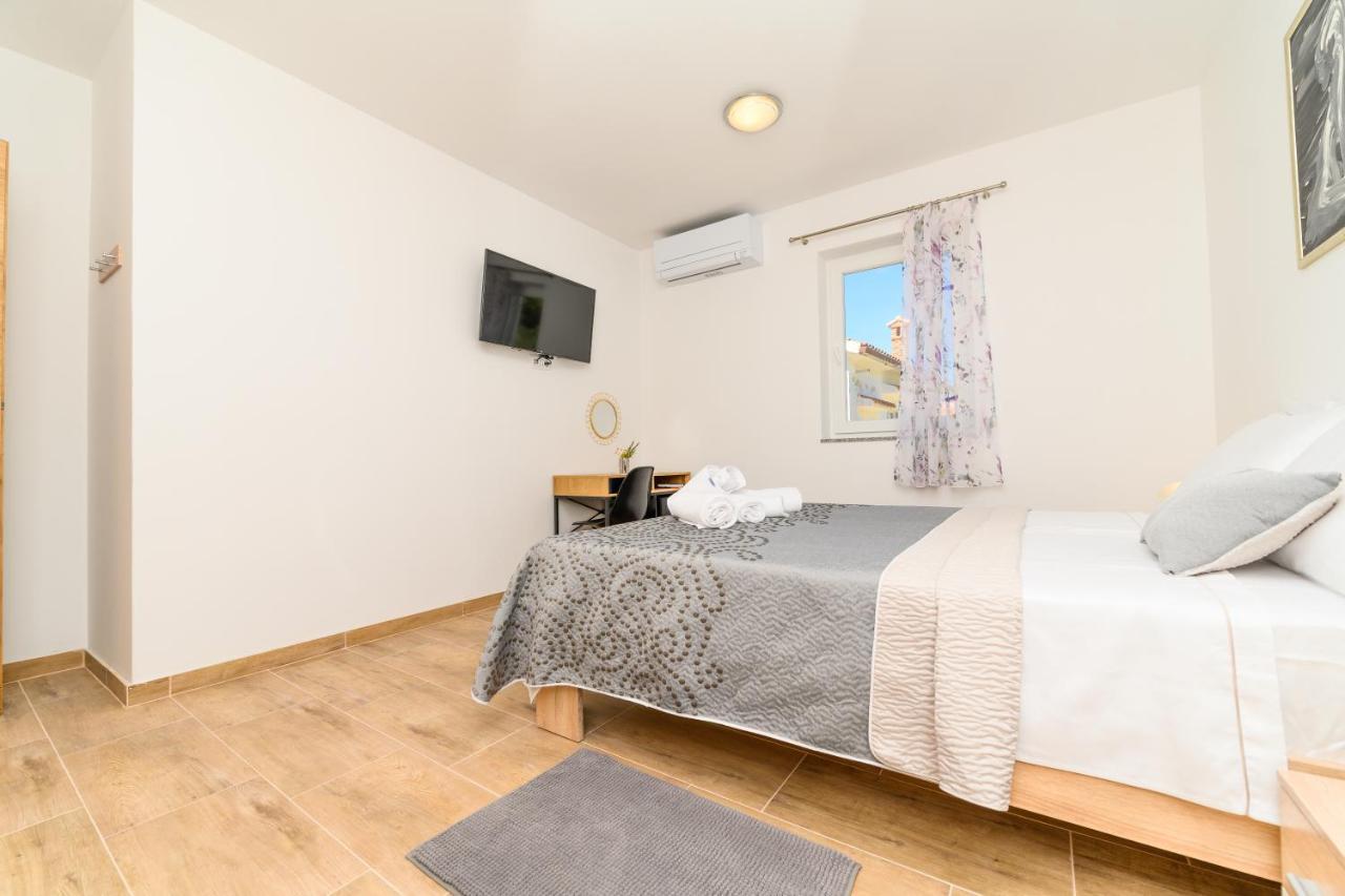 Rooms Forever Miholascica Εξωτερικό φωτογραφία